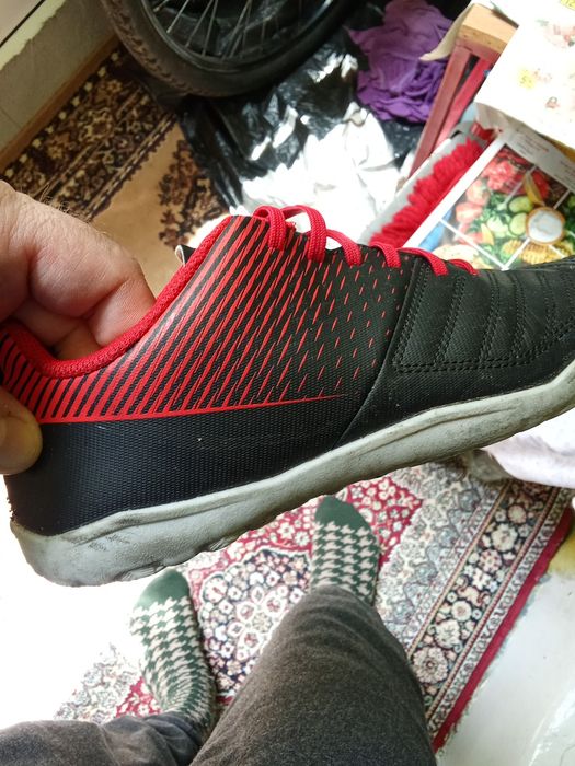 Vand mai multe perechi adidași