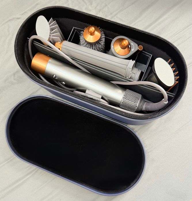 Продам стайлер Dyson