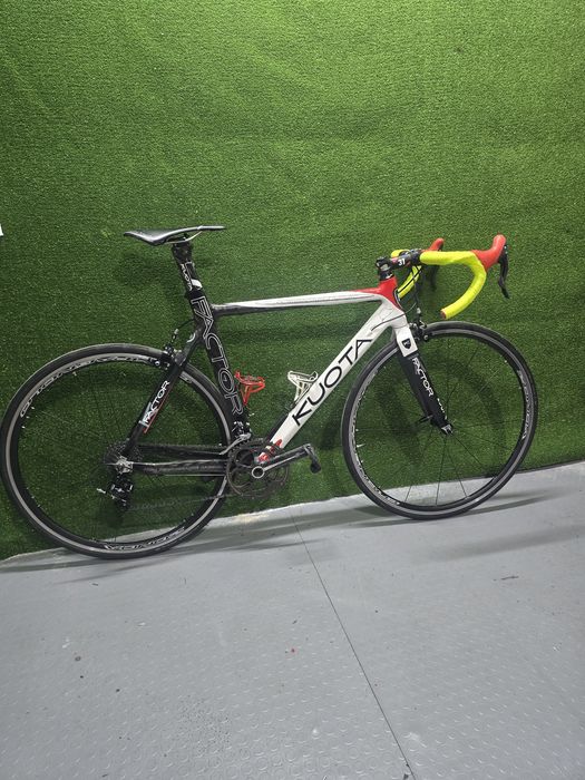 Карбонов шосеен, аеро велосипед  Kuota K-Factor