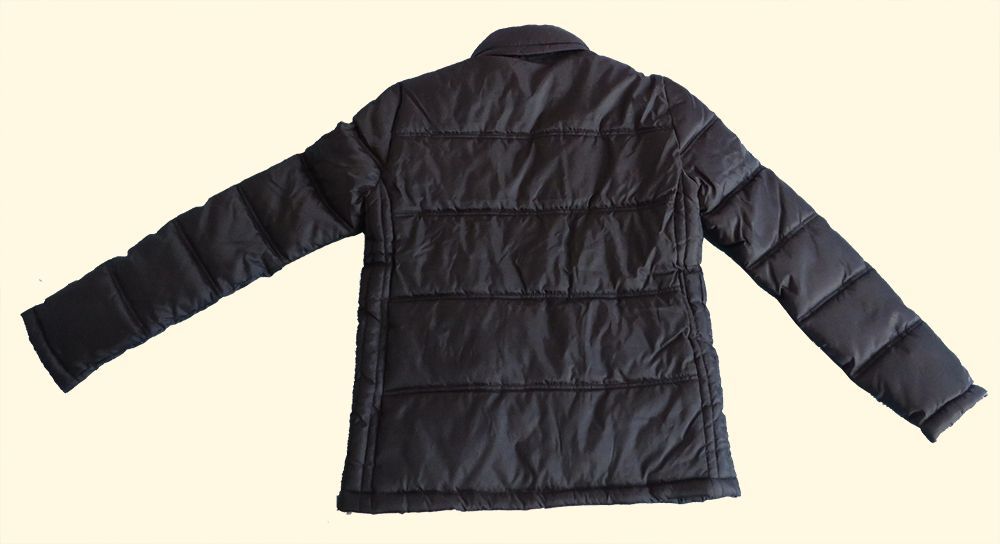 Geaca actuala noua, Masura S,neagra/black, model deosebit, cambrata