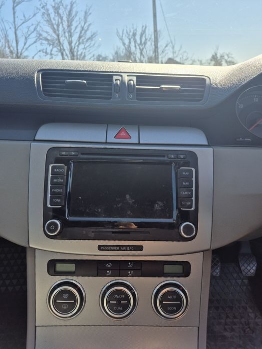 Dezmembrez volkswagen passat b6