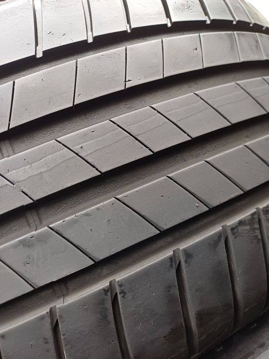 Гуми 235/45/17 Бриджстоун