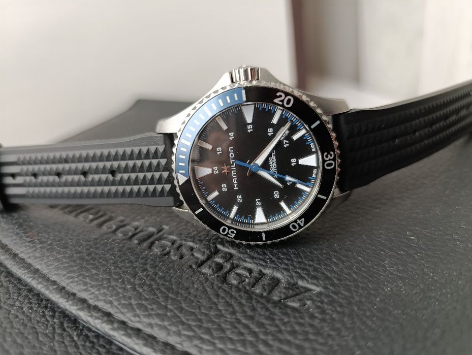 Часы Hamilton scuba