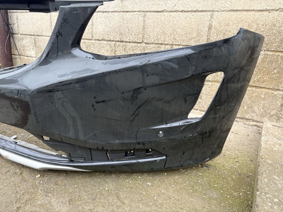 Предна броня за Волво / Volvo XC 60