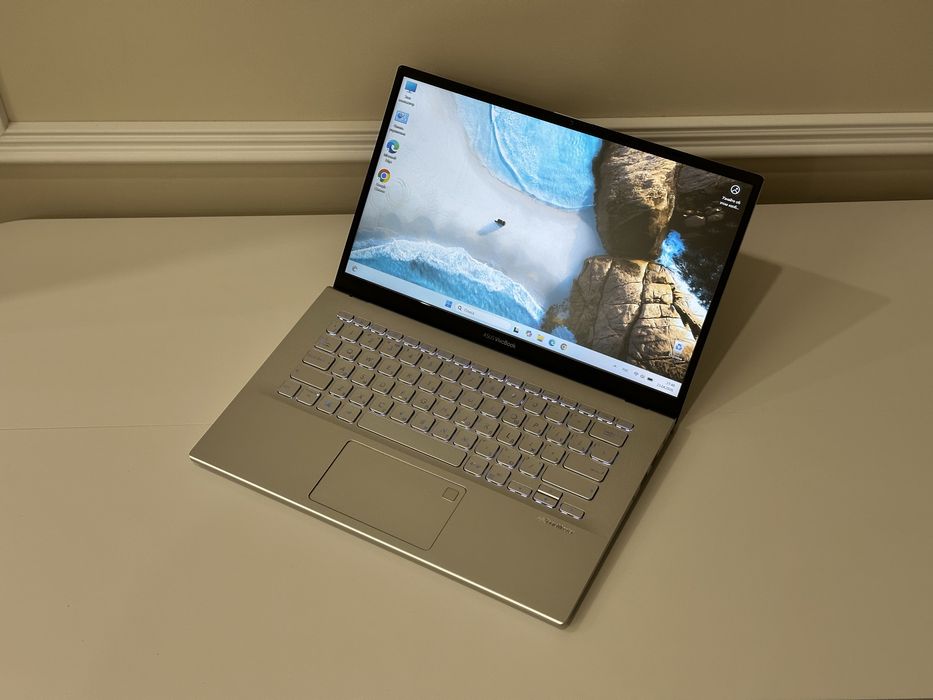Ноутбук ASUS VivoBook 14 i3 / 8GB / SSD 256GB легкий и мощный!