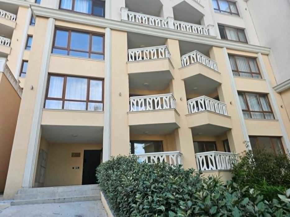 Тристаен Апартамент с паркомясто в  комплекс Varna South Bay Beach Residence - гр. Варна