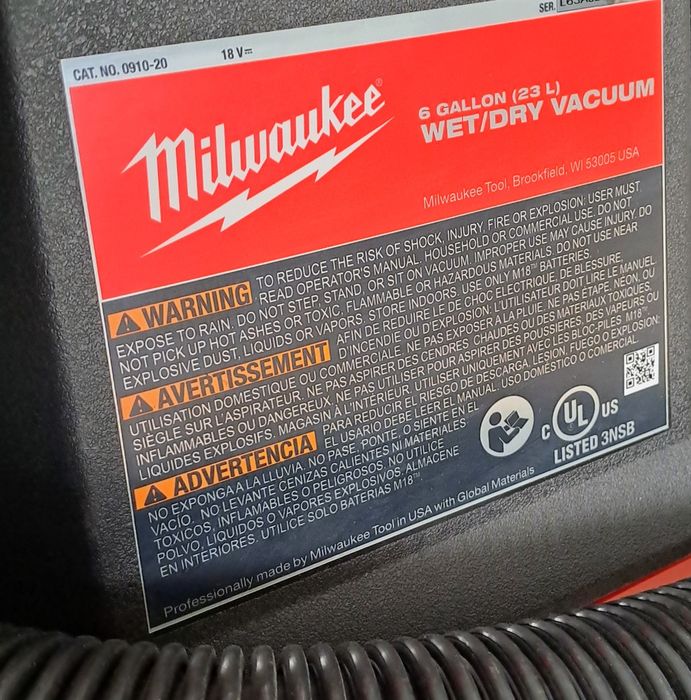 Aspirator industrial pe acumulatori Milwaukee M18 F2VC23L-0