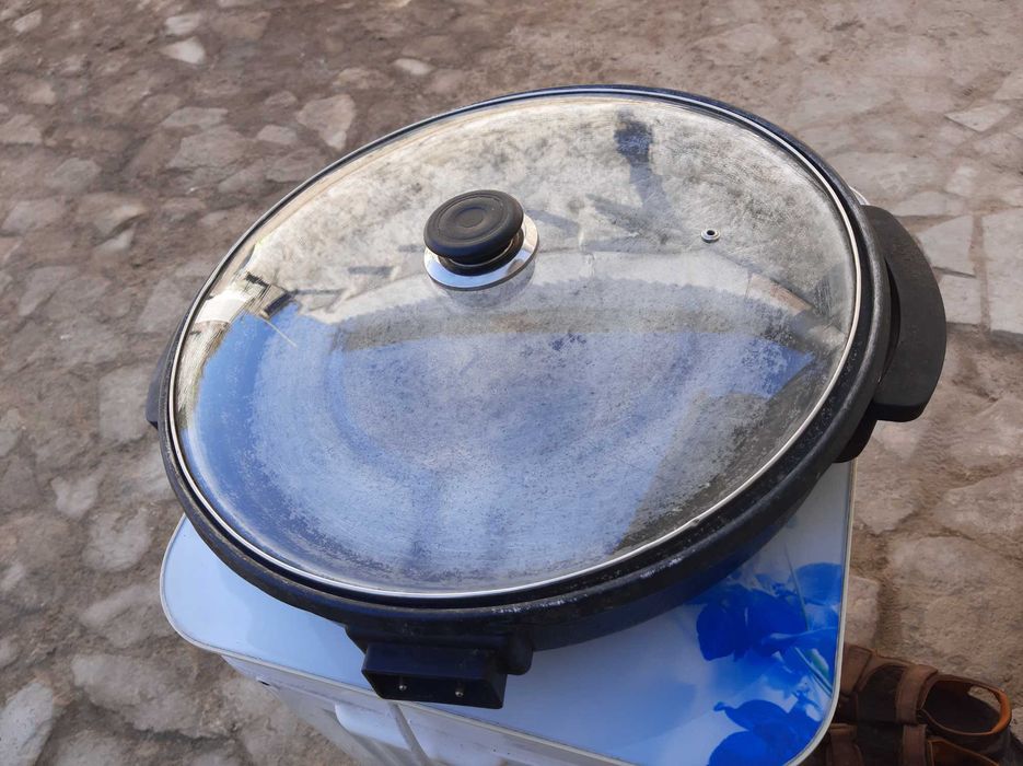 Продам недорого промышленную электроскавародку