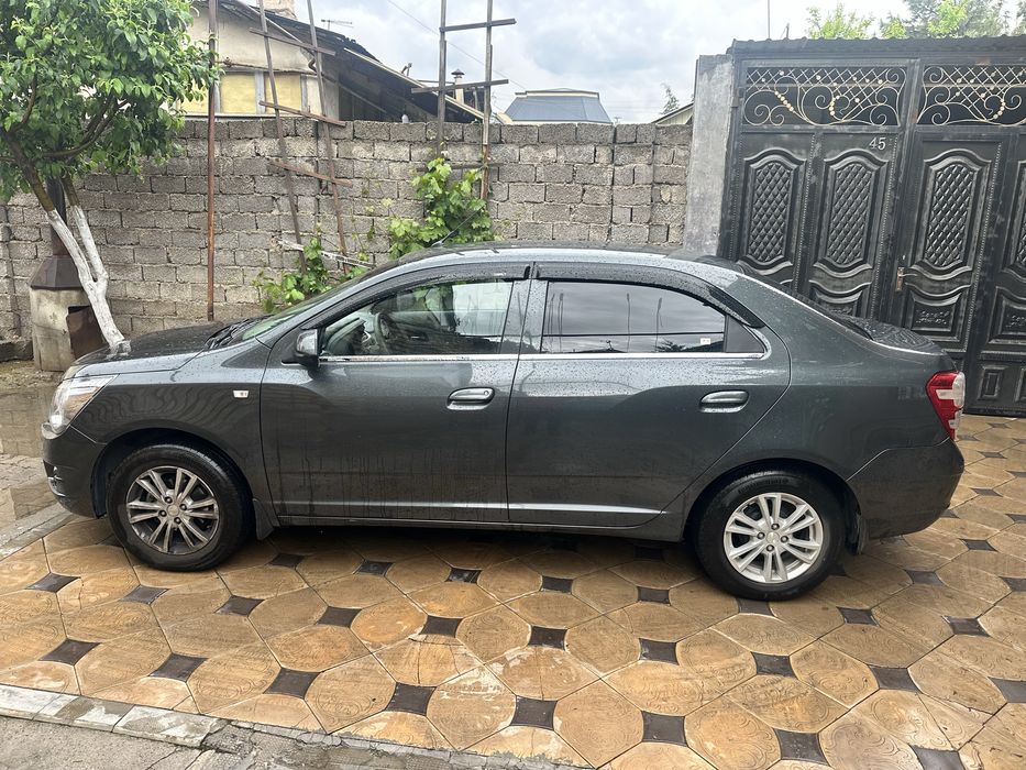 Chevrolet Cobalt 2025 — 4