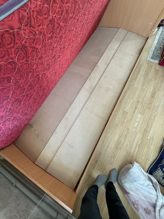 Продат односпальную кровать с матрасом