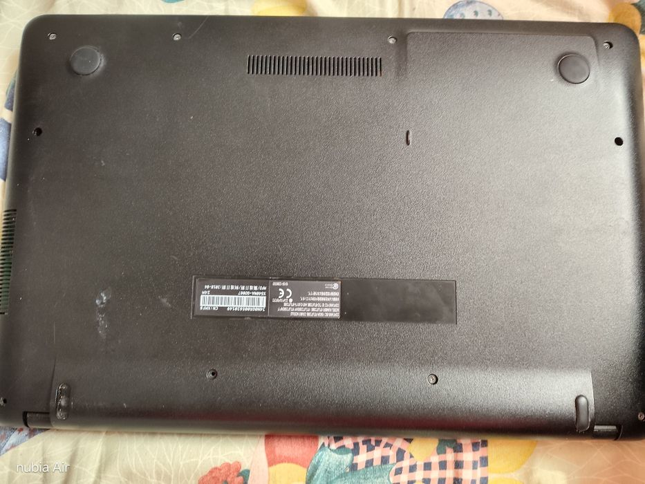 Laptop Asus Intel Celeron 1,1ghz 4gb ram 200gb HDD windows 10 pro ok