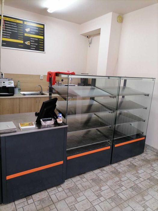 Топли, неутрални и хладилни витрини за закуски и сандвичи - По поръчка