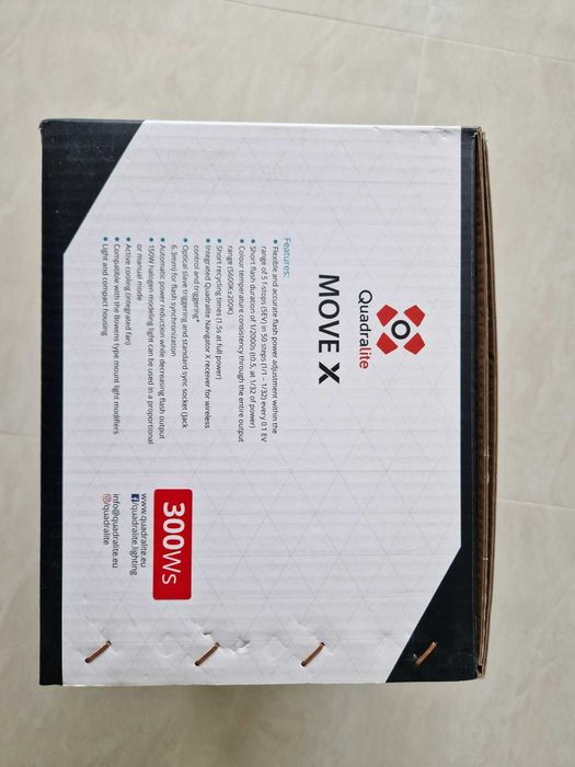 светкавица Quadralite Move X 300 Studio Flash