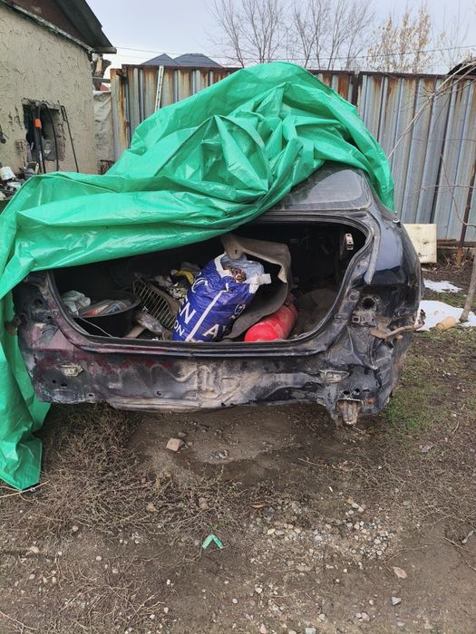 Мазда Кседос 6 V6 kf 2.0