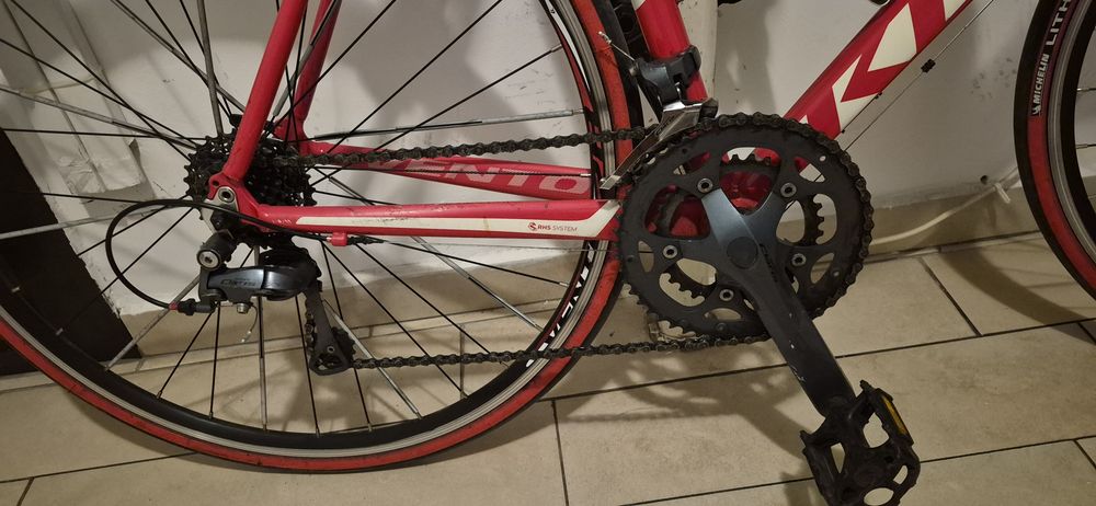 Bicicleta semicursiera de vanzare