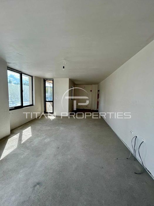 Продава се Тристаен апартамент в Пловдив, Христо Смирненски - 131 кв.м за 1245 €/кв.м - Снимка #2