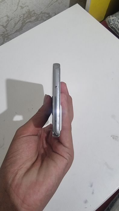 Самсунг а73  128гб