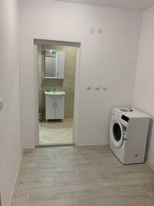 Дава се под наем Двустаен апартамент в Пловдив, Тракия - 65 кв.м за 214.2 € - Снимка #2