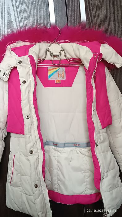 Зимняя куртка на девочку
