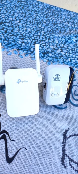 Wifi extender și căști Sony wireless calculator. laptop tel etc putere
