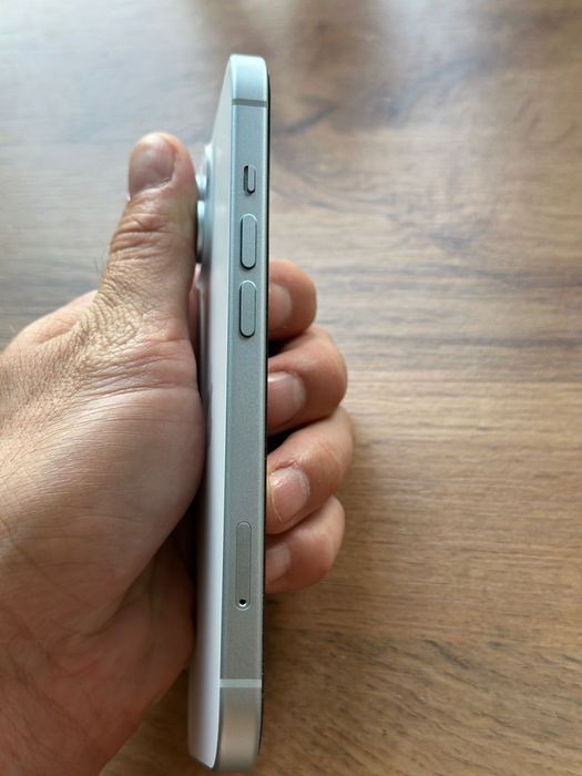Iphone 15 с гарантией