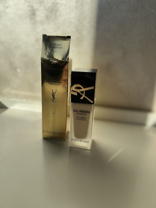 Fond de ten YSL