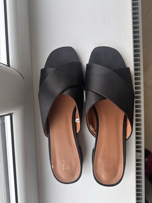 Атласные шлепанцы 39 размер