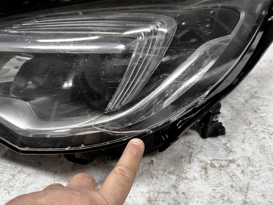 Far stânga opel astra k.