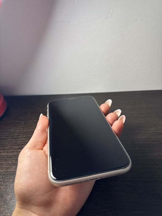 Vand Iphone 11 64gb