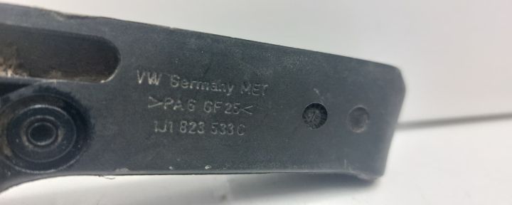 Maner deschidere capota 1j1823533c Volkswagen VW Golf a 5-a generatie