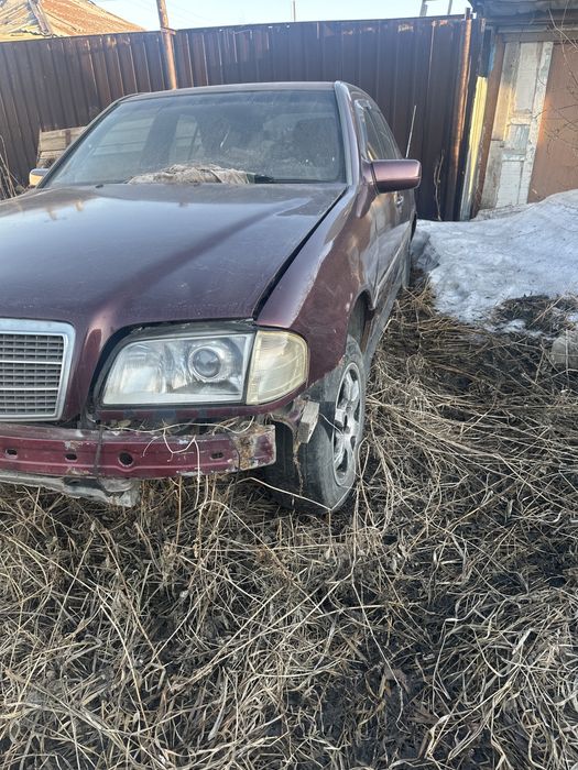 Мерседес бенц 202