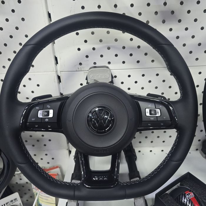 Руль на фольксваген. Рули для Volkswagen. Руля есть для авто машину.