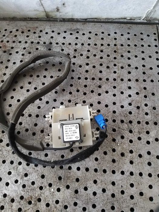 Antena gps renault clio 4 259752753r