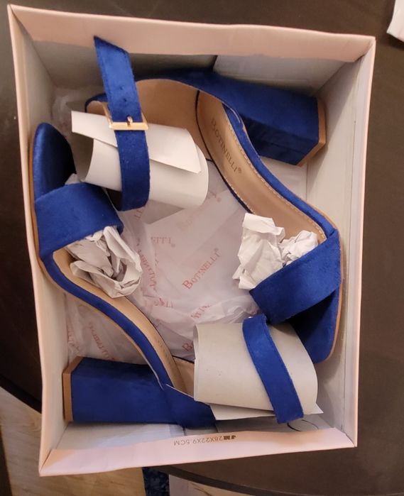 Sandale albastre mas.38