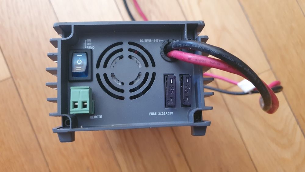 Инвертор 12/220v Waeco Perfect Power PP602, като нов