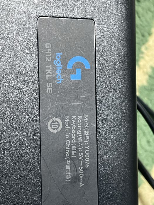 Монитор и клавиратура