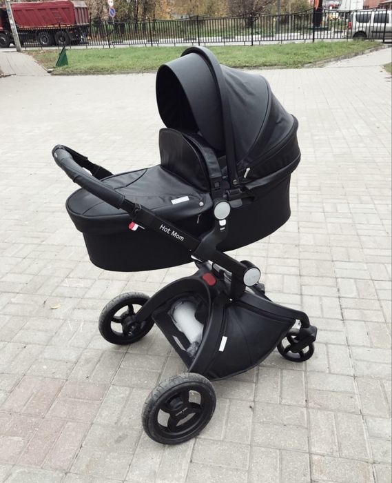 Срочно продам коляску Hot Mom черная