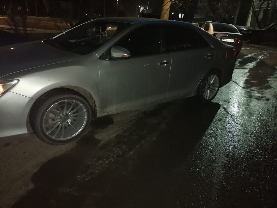 Продам б) у резину с дисками