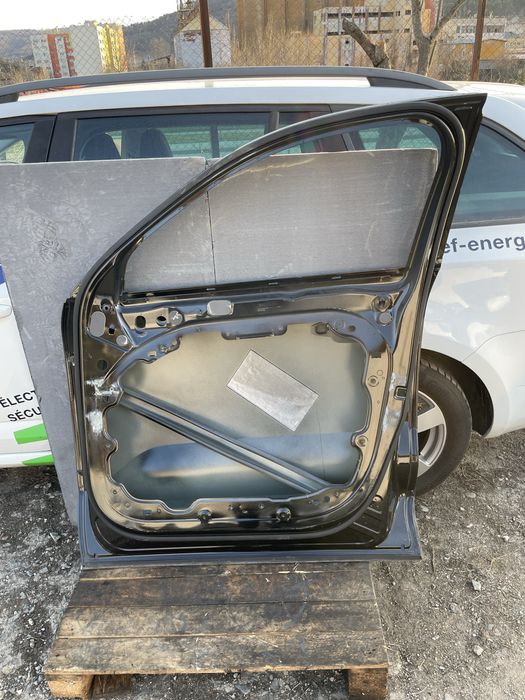 Предна дясна врата да Volvo XC40 Волво ХЦ40  2018-3023г