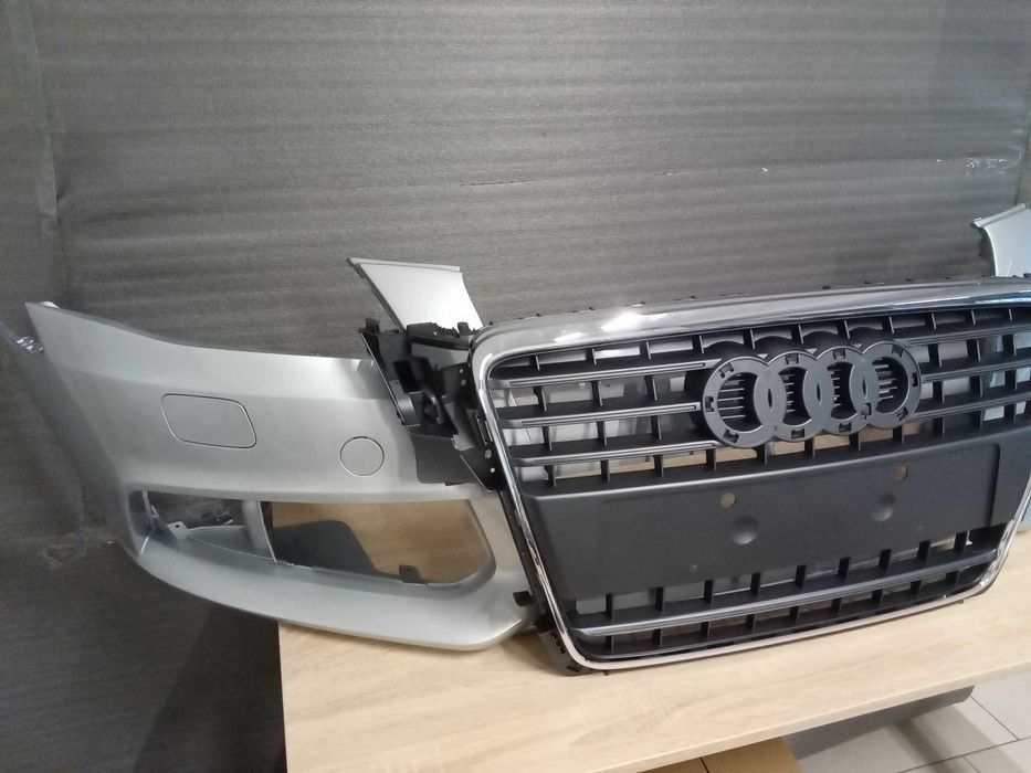 Bara fata Grila radiator Audi A4 B8 2007-2011 Gri LY7G cu spalator far