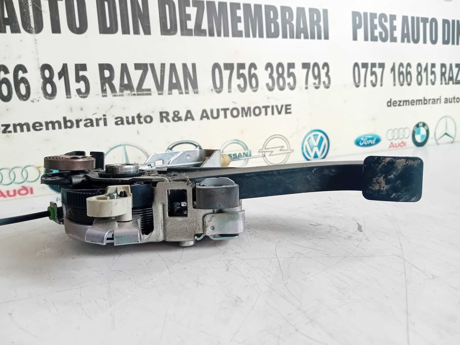 Pedala Frana De Mana Mercedes E Class W212 An 2009-2016