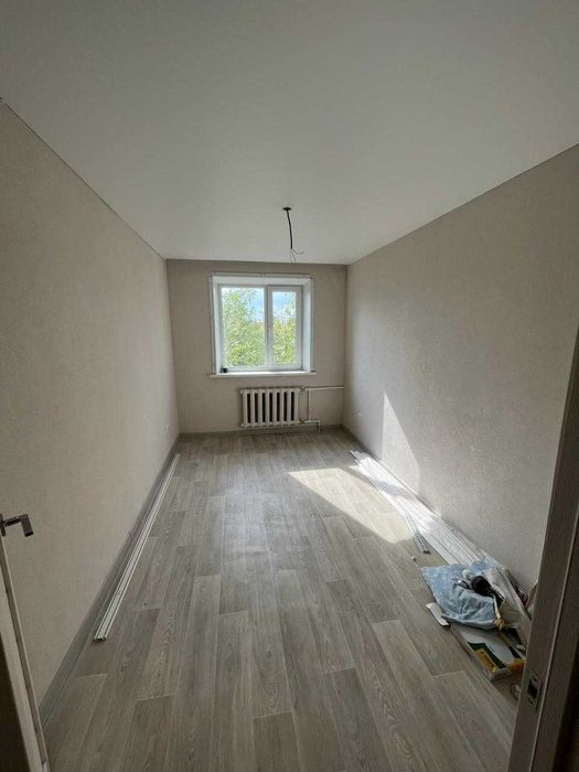 3ком. 61кв. 9микрорайон 1982г.