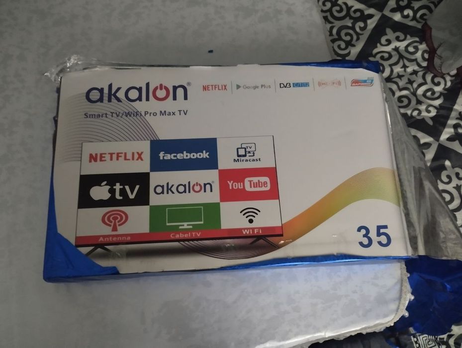 Продам смарт 32 новый