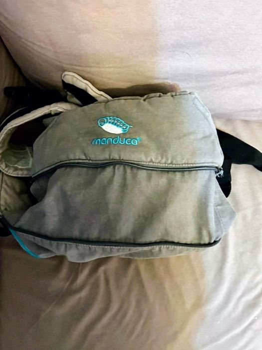 Vand Manduca XT in stare foarte buna