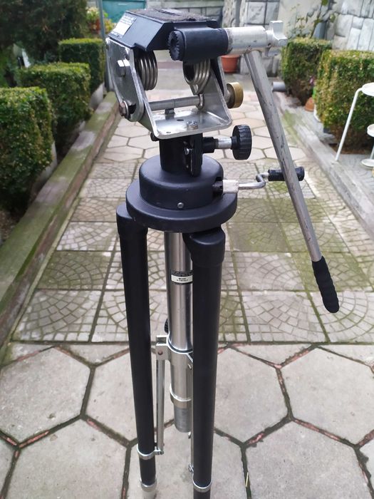 Профи тежкотоварен фото- видео статив QuickSet гр. Асеновград • OLX.bg
