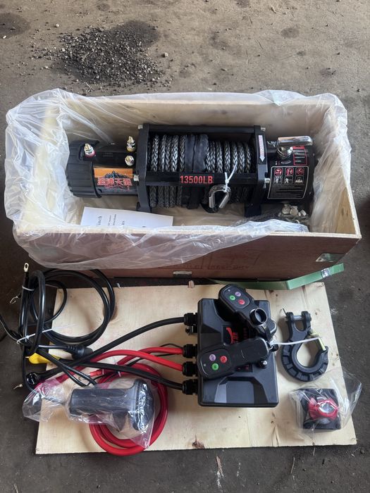 Лебедка 12 вольт для эвакуатор 24 вольт