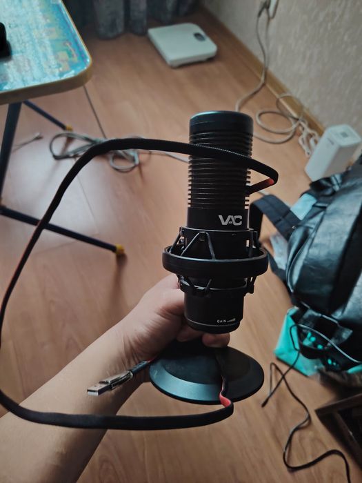 Микрофон VAC для ПК в отличном состояний.