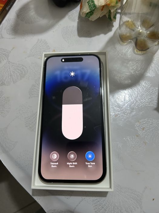 iPhone 14 pro белый
