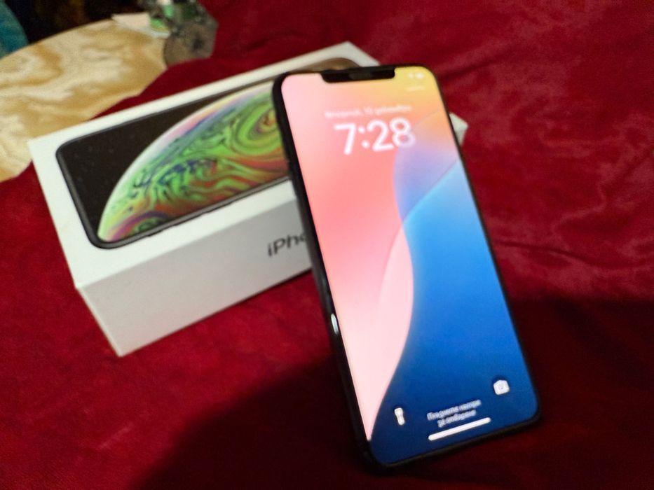 iPhone XS Max 64 GB 80% батерия