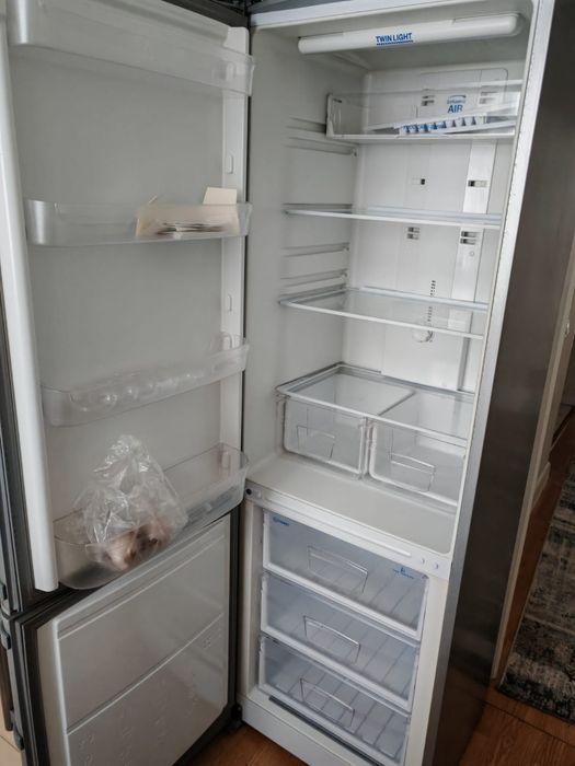 Продам б/у холодильник